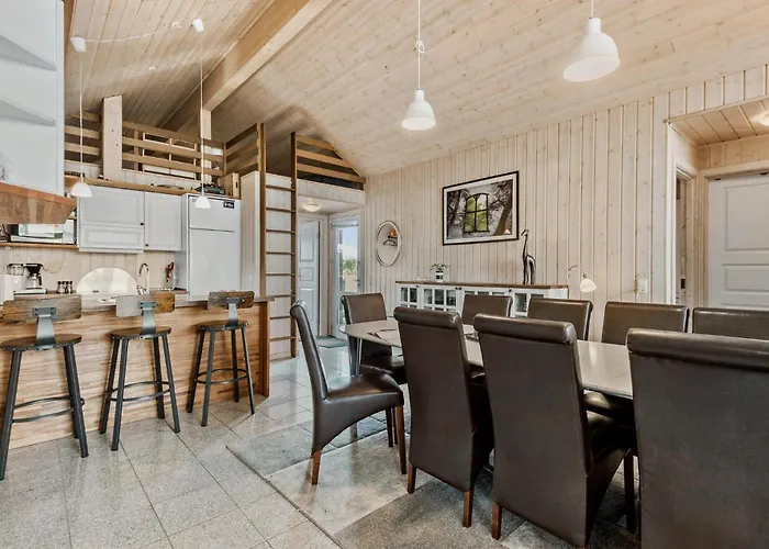 Amazing In With Kitchen *